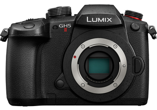 Цифровой фотоаппарат  Panasonic DC-GH5 Mark II body